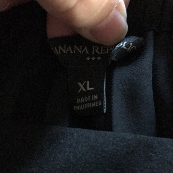 Banana Republic pleated skirt. Party Ready!!! - Picture 4 of 7